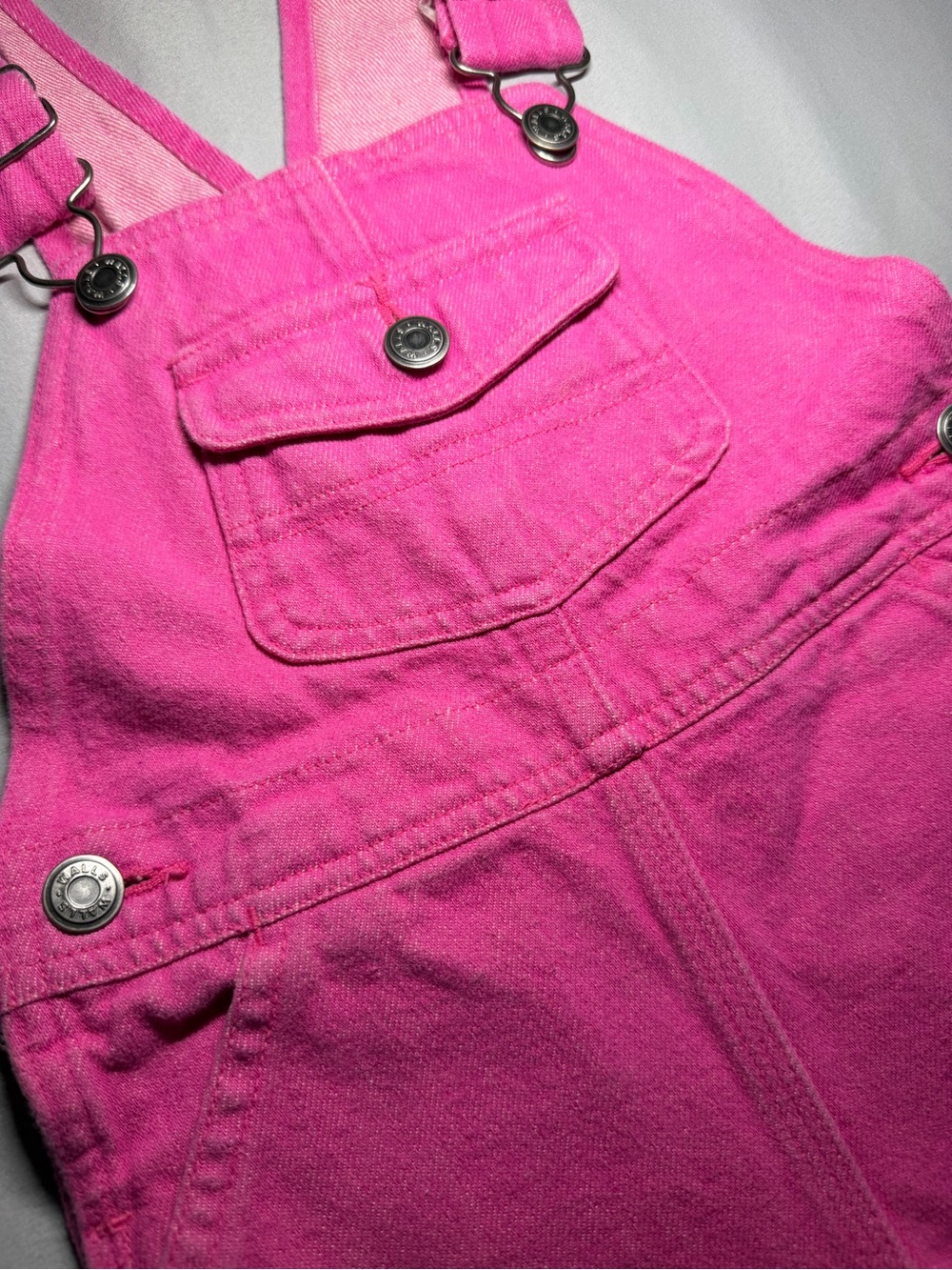 Vintage Walls Cowgirl Ranch Wear